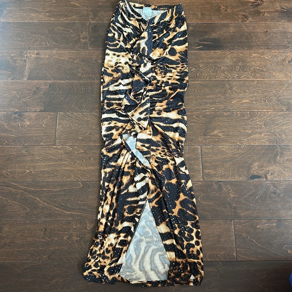 Monaco Women’s Animal Print Skirt Sz S ST2125 New Ruffles Stick On Sequins